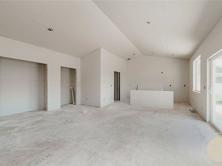 3524 Crater Lake Ave photo 3