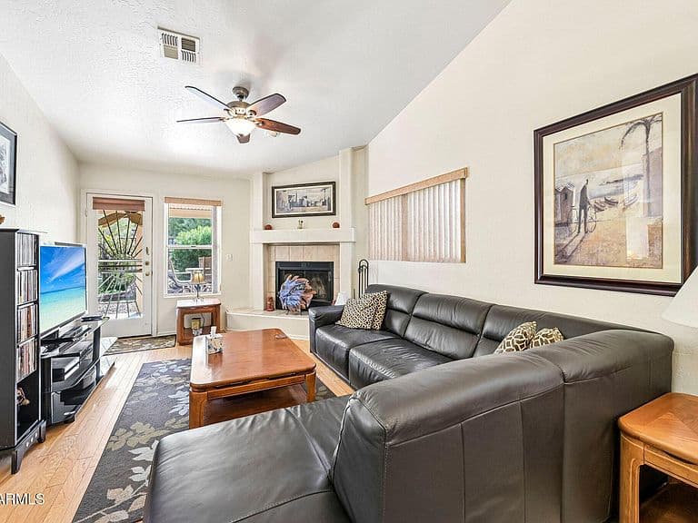 2307 E TAXIDEA Way photo 4