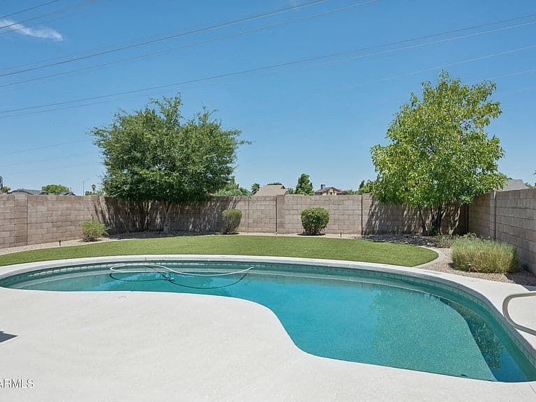 4948 E COLBY Street photo 4