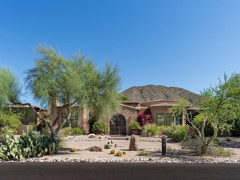 10304 E FOOTHILLS Drive photo 2