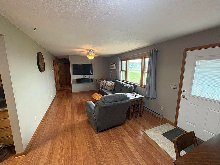517 58th Ave photo 3