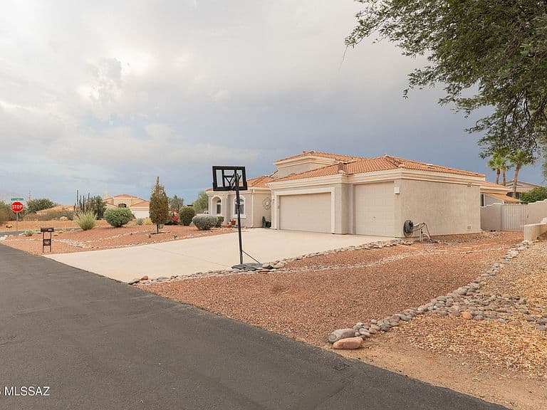 6707 W Calle Valerio photo 5