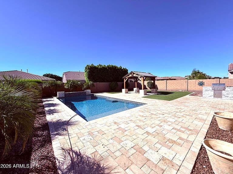 3719 E NARROWLEAF Drive photo 1