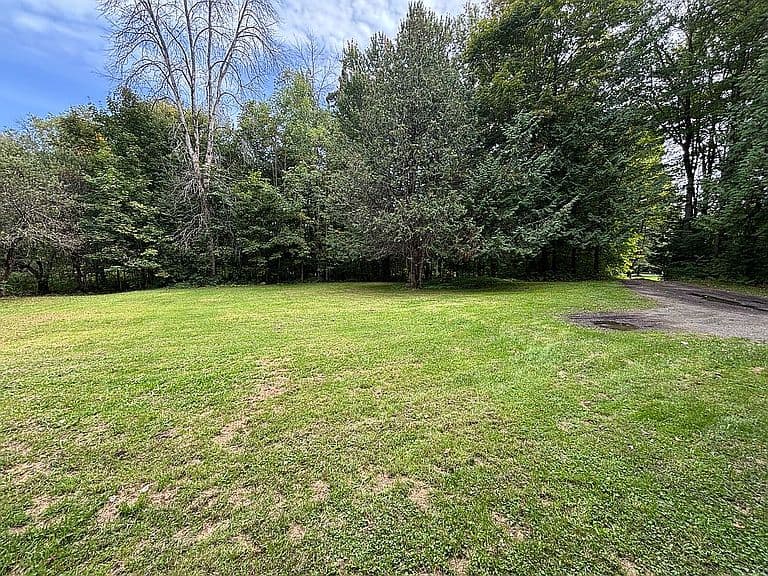 70 Ledge Dr photo 5
