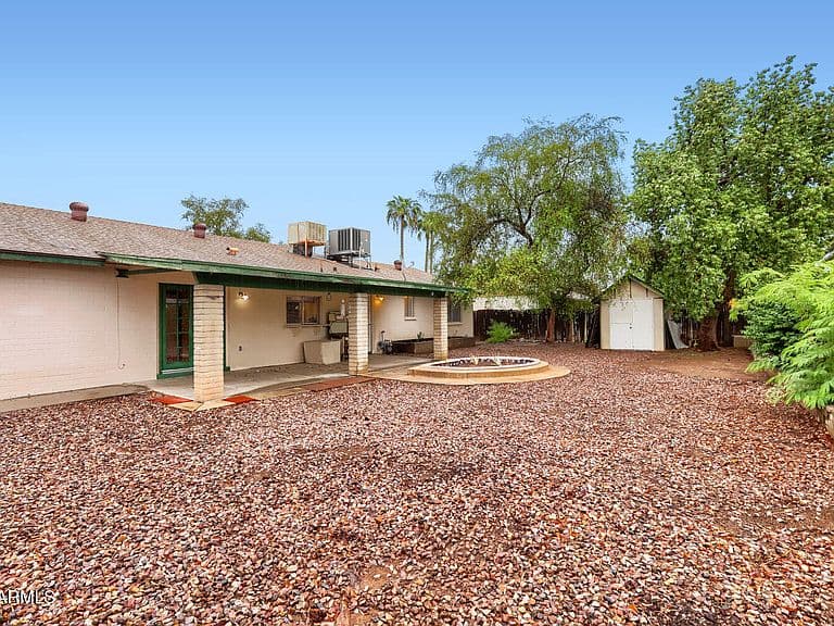 4013 W CHOLLA Street photo 5