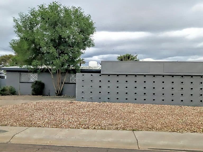 3208 W WILLOW Avenue photo 1