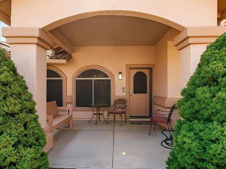 737 PEPPERMINT Way photo 4