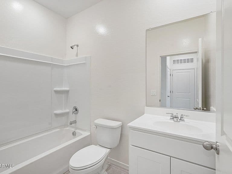 7739 W APOLLO Road photo 2