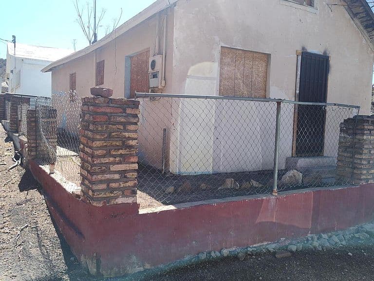 3915 E GREER Street photo 1