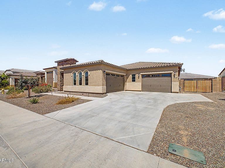 17244 W LOMA Lane photo 5