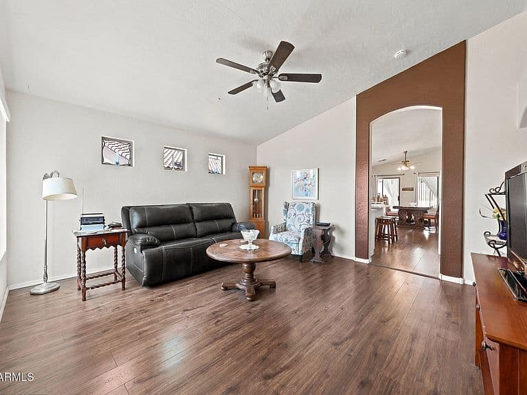 13862 N 148TH Avenue photo 3