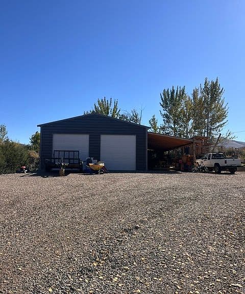 4803 Challis Creek Rd photo 3