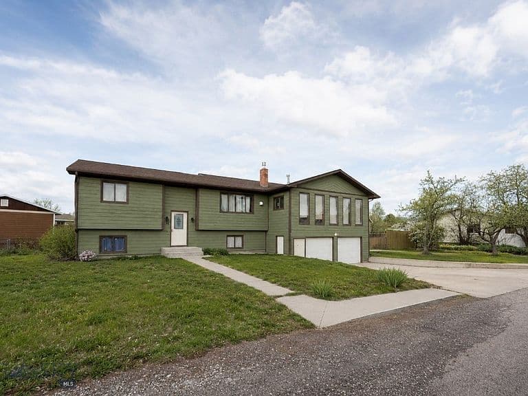 91 Stiles Ave photo 1