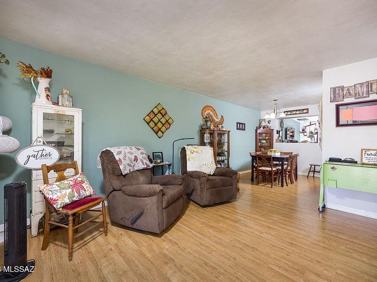624 E San Pedro Cir photo 3