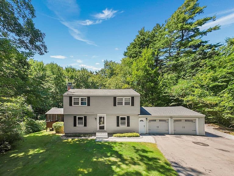 16 Juniper Drive photo 1