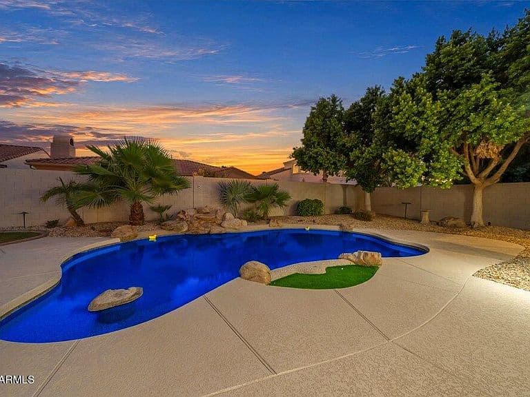 1613 W KAIBAB Drive photo 3