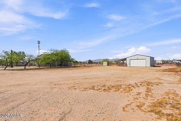 27602 N DENVER HILL Drive photo 3