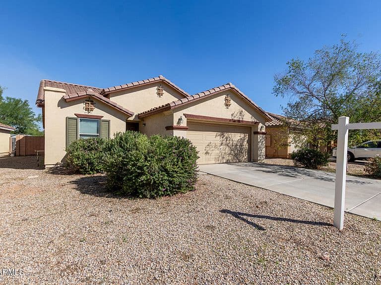 40202 W MARY LOU Drive photo 3