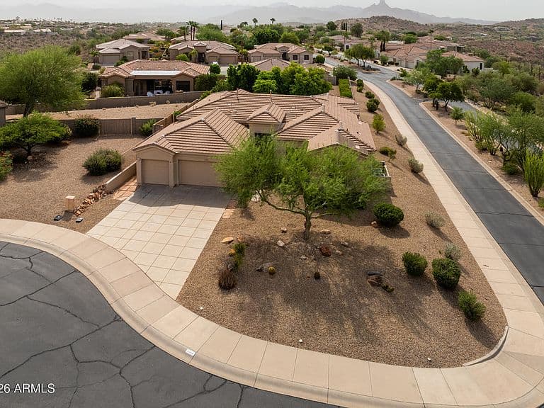 11003 N MESA VISTA Court photo 2