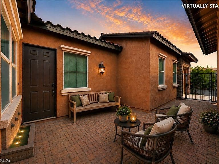 501 Wildflower Ave photo 5