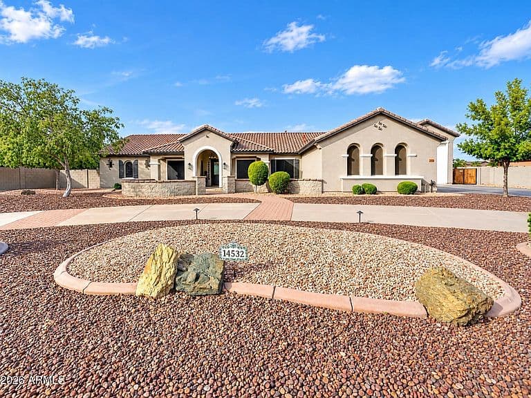 14532 W HOPE Drive photo 3