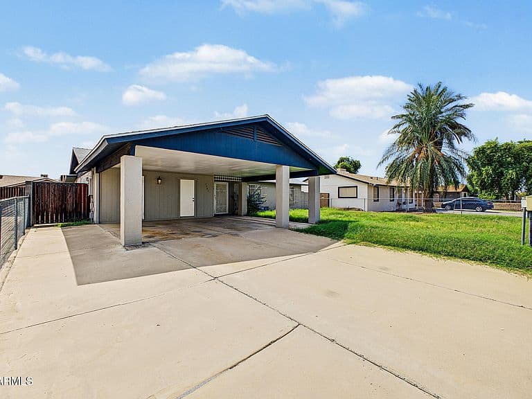 7751 W MACKENZIE Drive photo 1