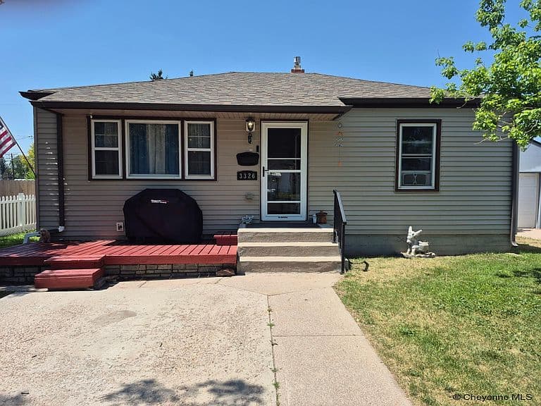 3326 Alexander Ave photo 1