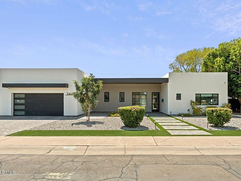 3446 N 47TH Street photo 2