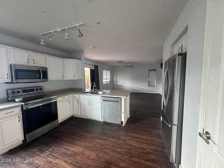 8510 S 49TH Drive photo 5