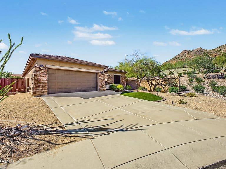 27398 N 84TH Glen photo 3