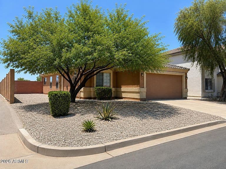24459 N OASIS Boulevard photo 2