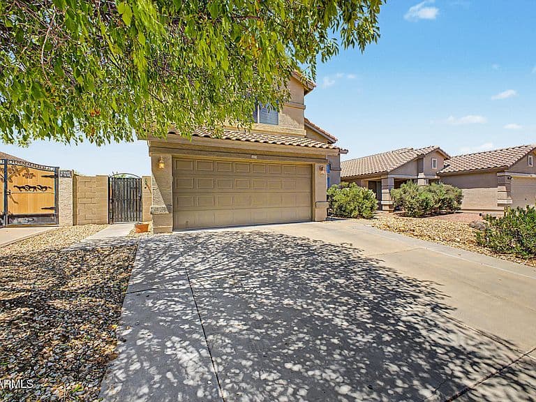 16574 W COTTONWOOD Street photo 1