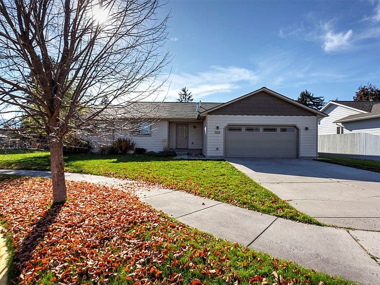 2525 Red Osier Ct photo 3