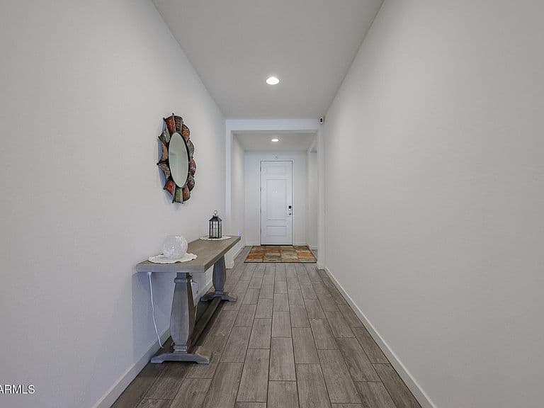 36560 W Leonessa Avenue photo 2