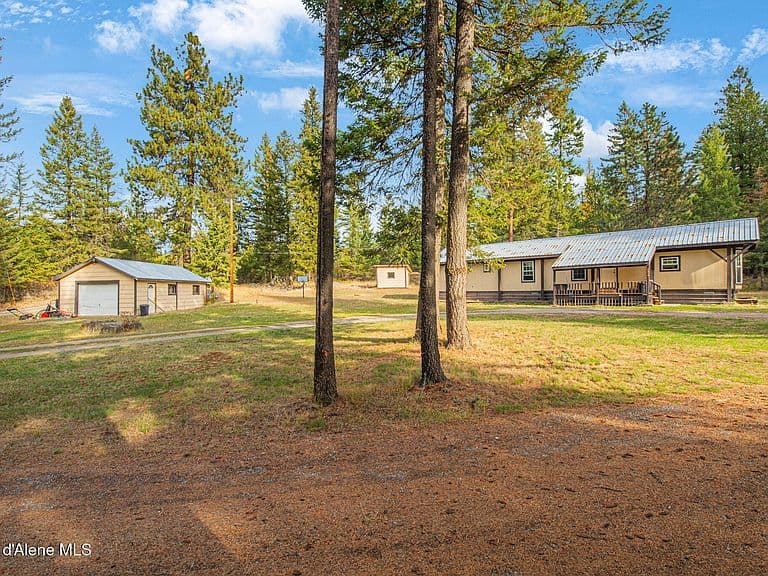 2539 Old Priest River Rd photo 2