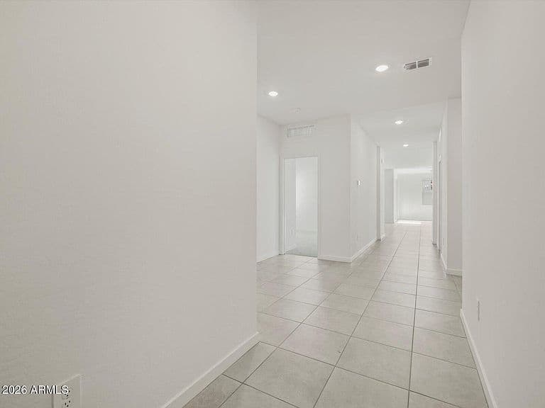 4001 S 107TH Drive photo 3