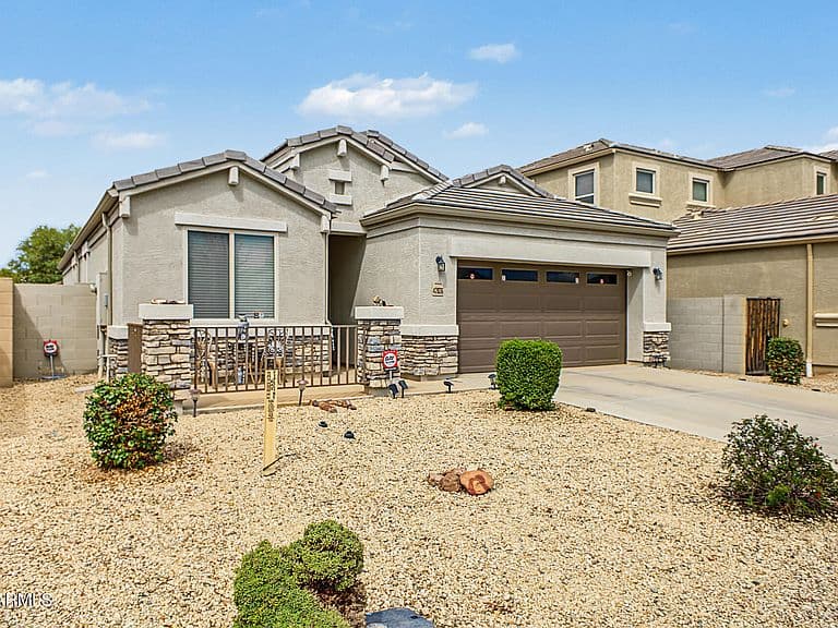 42026 W LUNAR Street photo 3