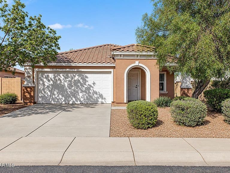 25748 W NANCY Lane photo 1