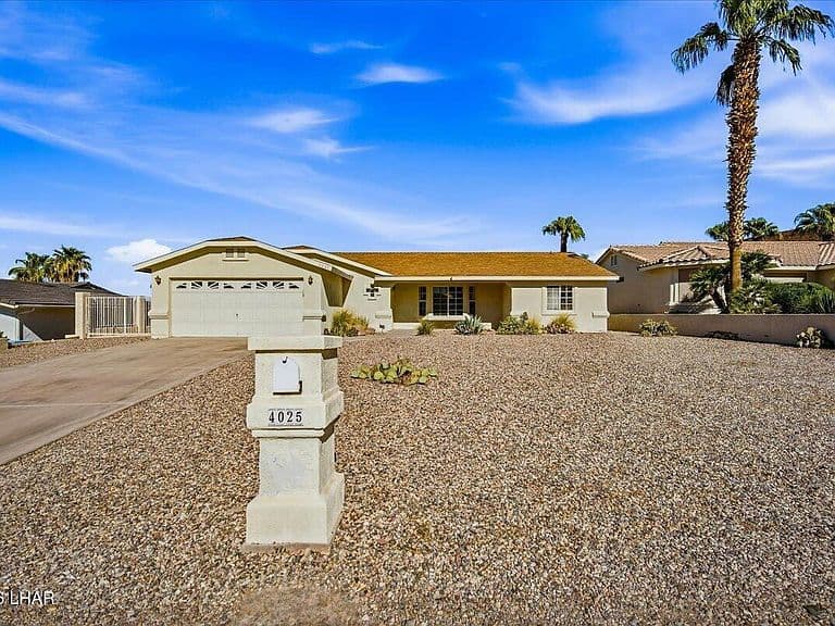 4025 Bear Dr photo 1