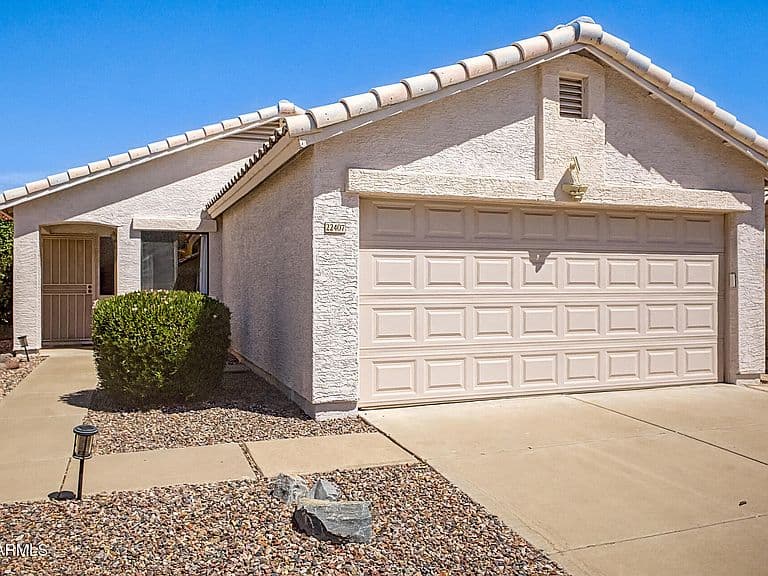 22407 N 20TH Place photo 2