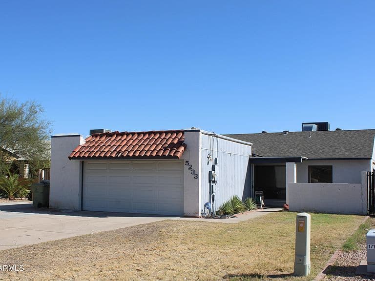 5233 W MOUNTAIN VIEW Road photo 2