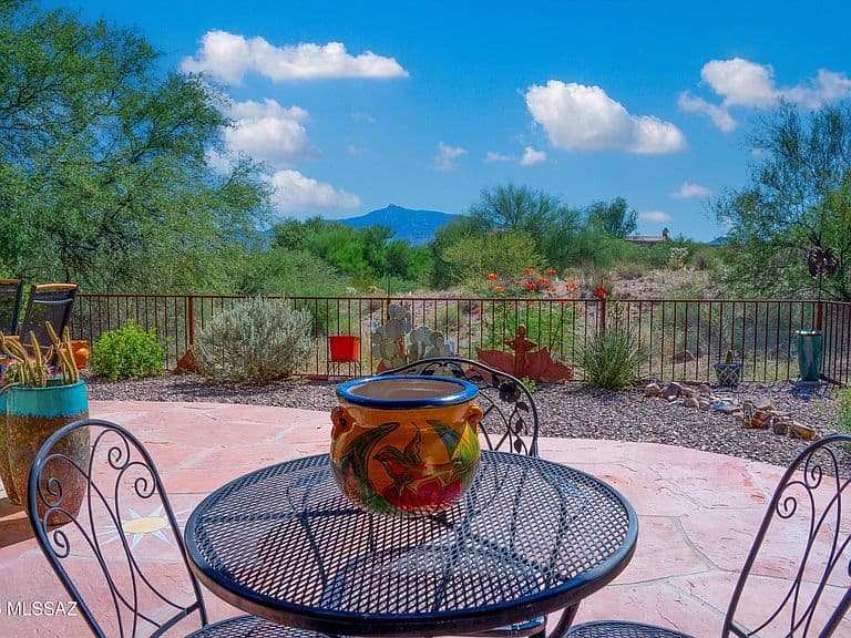 7541 S Carver Ln photo 1