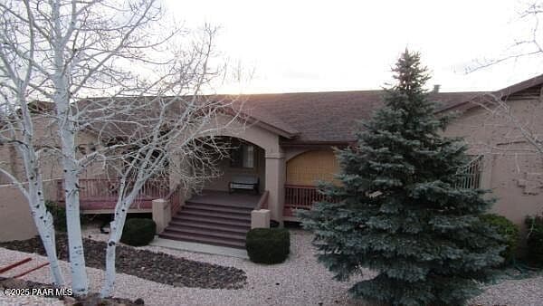 2249 Lakewood Dr photo 3