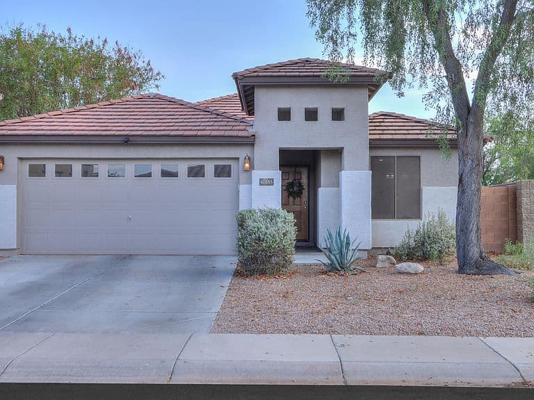 41655 W SOMERSET Drive photo 2