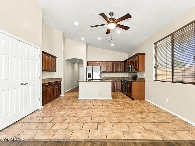24880 W DOVE Trail photo 3