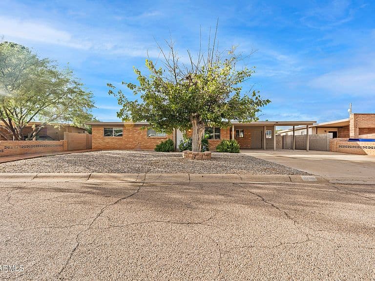 1265 Andrea Drive photo 4