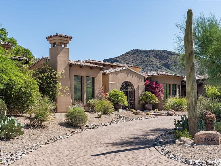 10304 E FOOTHILLS Drive photo 1