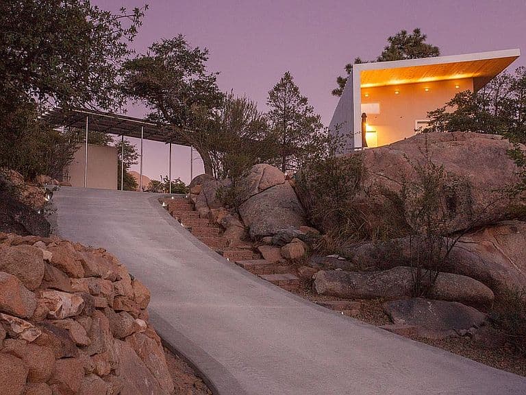 1538 Mile High Dr photo 2