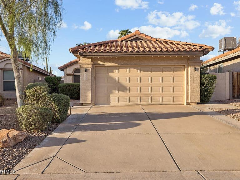4056 E MOUNTAIN VISTA Drive photo 2