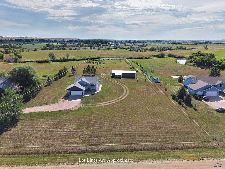 23288 Radar Hill Rd photo 1